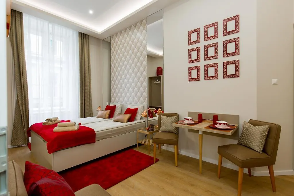Budapest Holiday Colours Apartment 0*,